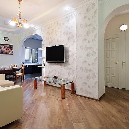 Art Deco Apartment On Kyrova 5 Vitebsk Luaran gambar